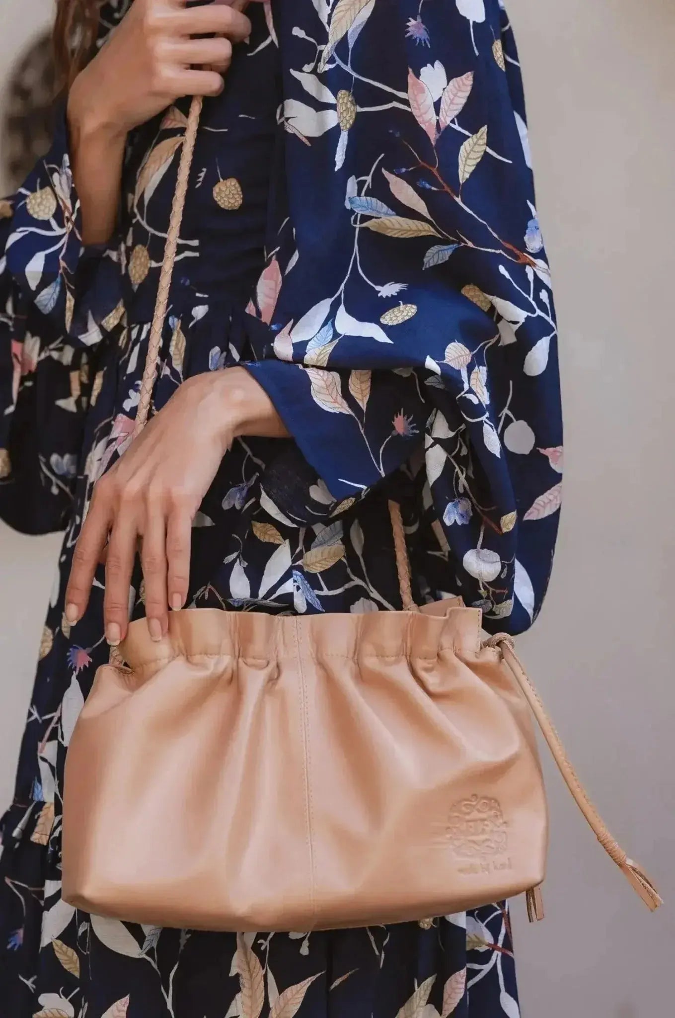 Etoile Crossbody Leather Clutch Bag - Me Chavi - Where Style Blossoms