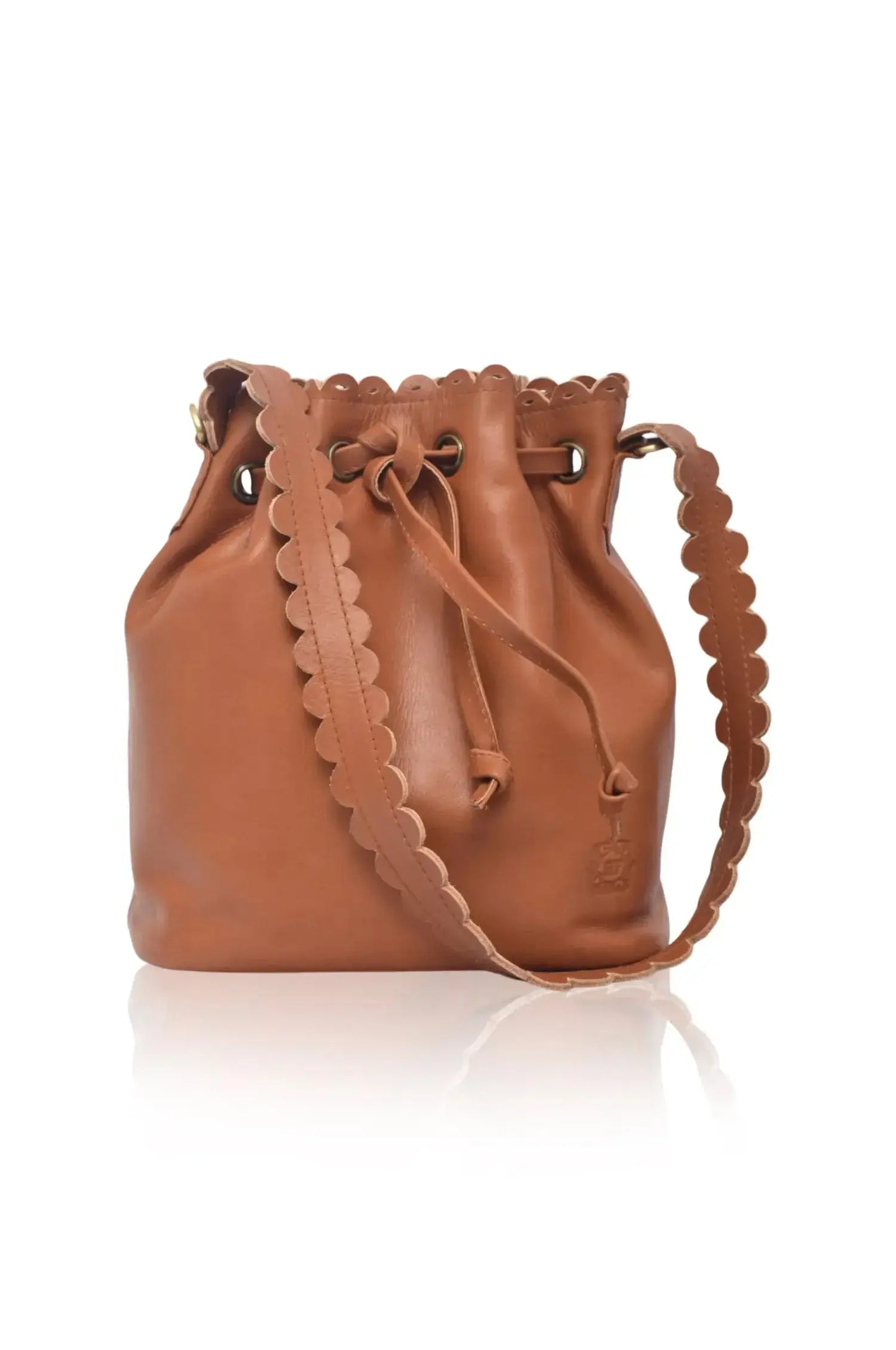 Luisa Scalloped Bucket Bag - Me Chavi - Where Style Blossoms