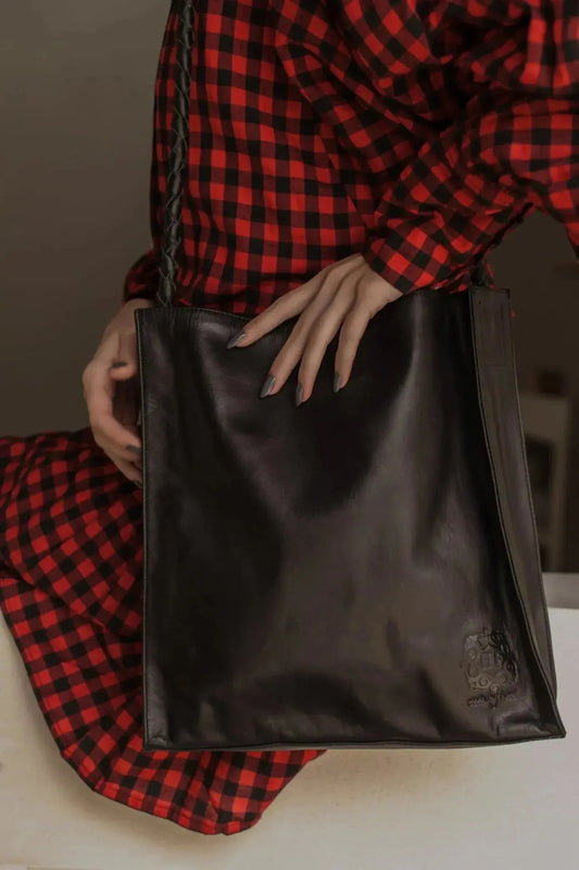 Day Leather Shoulder Bag - Me Chavi - Where Style Blossoms
